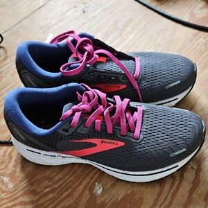 Brooks Women's Running Shoes
